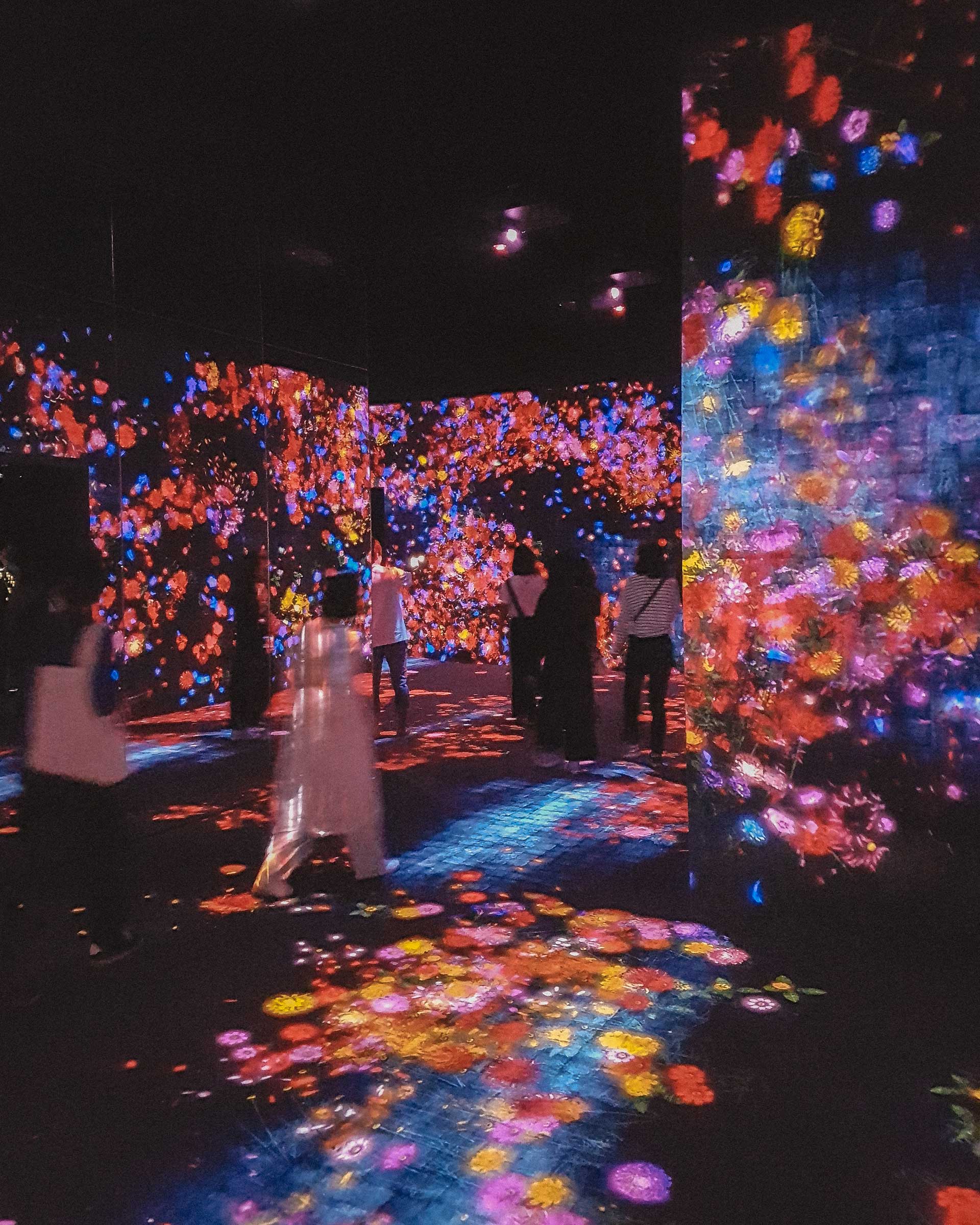 Forest of Flowers and People at teamLab Borderless, Tokyo